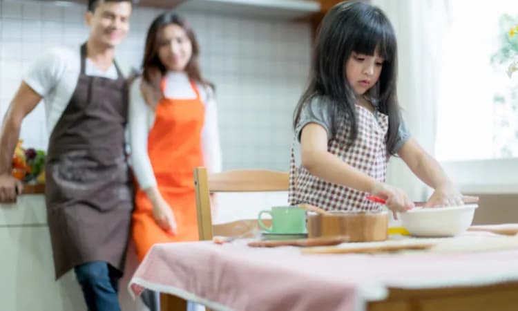 Jak uszyć fartuch kuchenny: proste kroki dla każdego początkującego