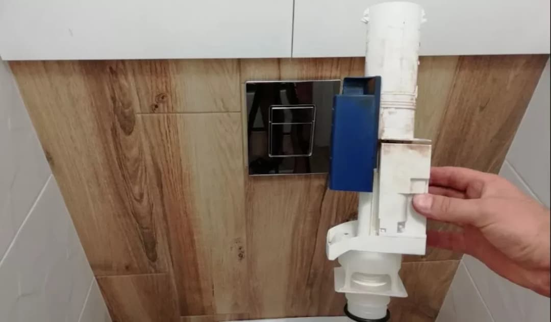 Jak naprawić spłuczkę podtynkową i uniknąć kosztownych napraw